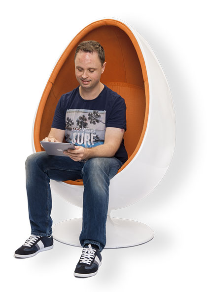 Harry in de eggchair