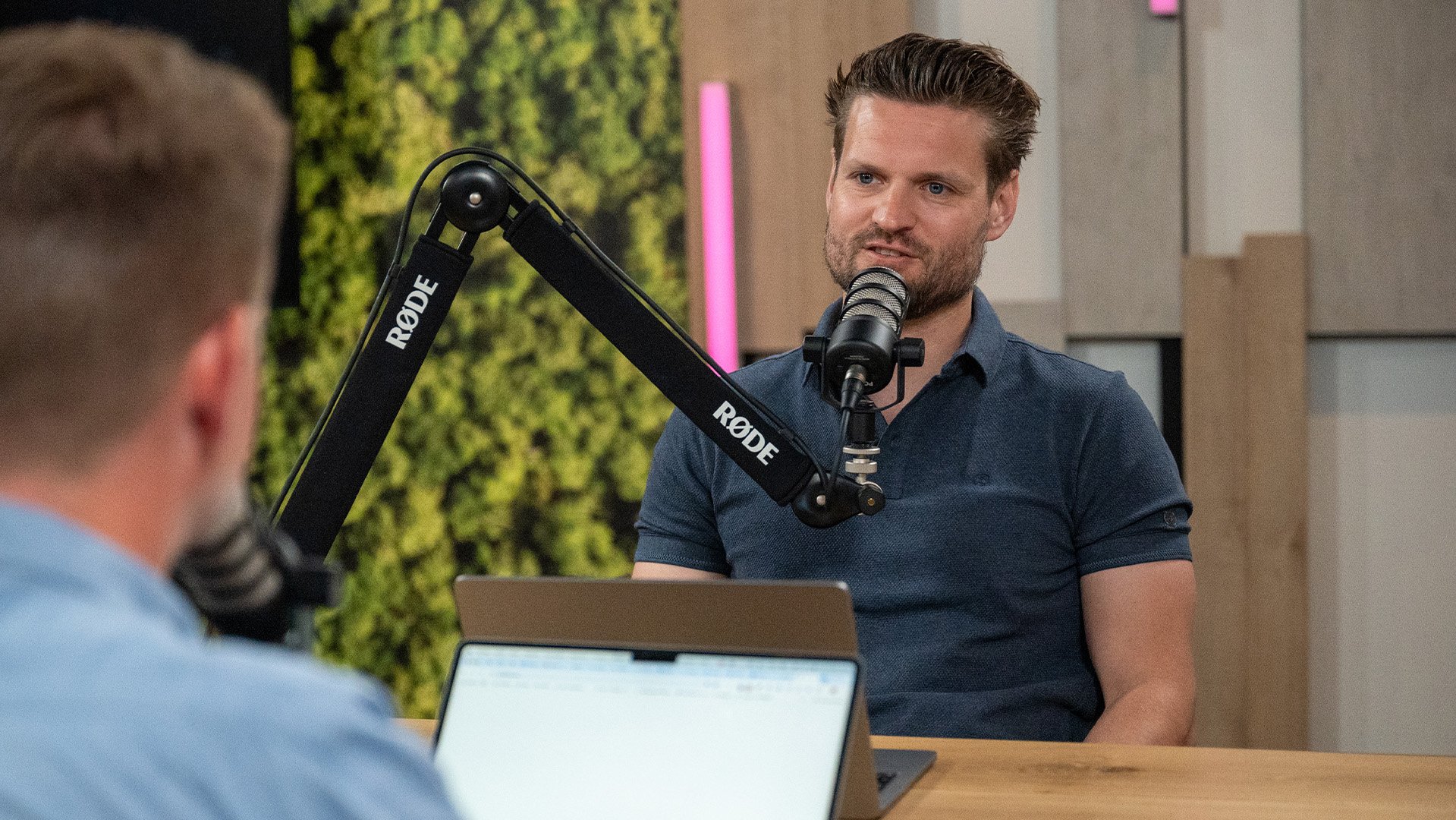 Pulse #115: AI Overviews in NL, geen bereik voor LinkedIn Company pages, nieuwe SEO-richtlijn voor images en Google AI Max