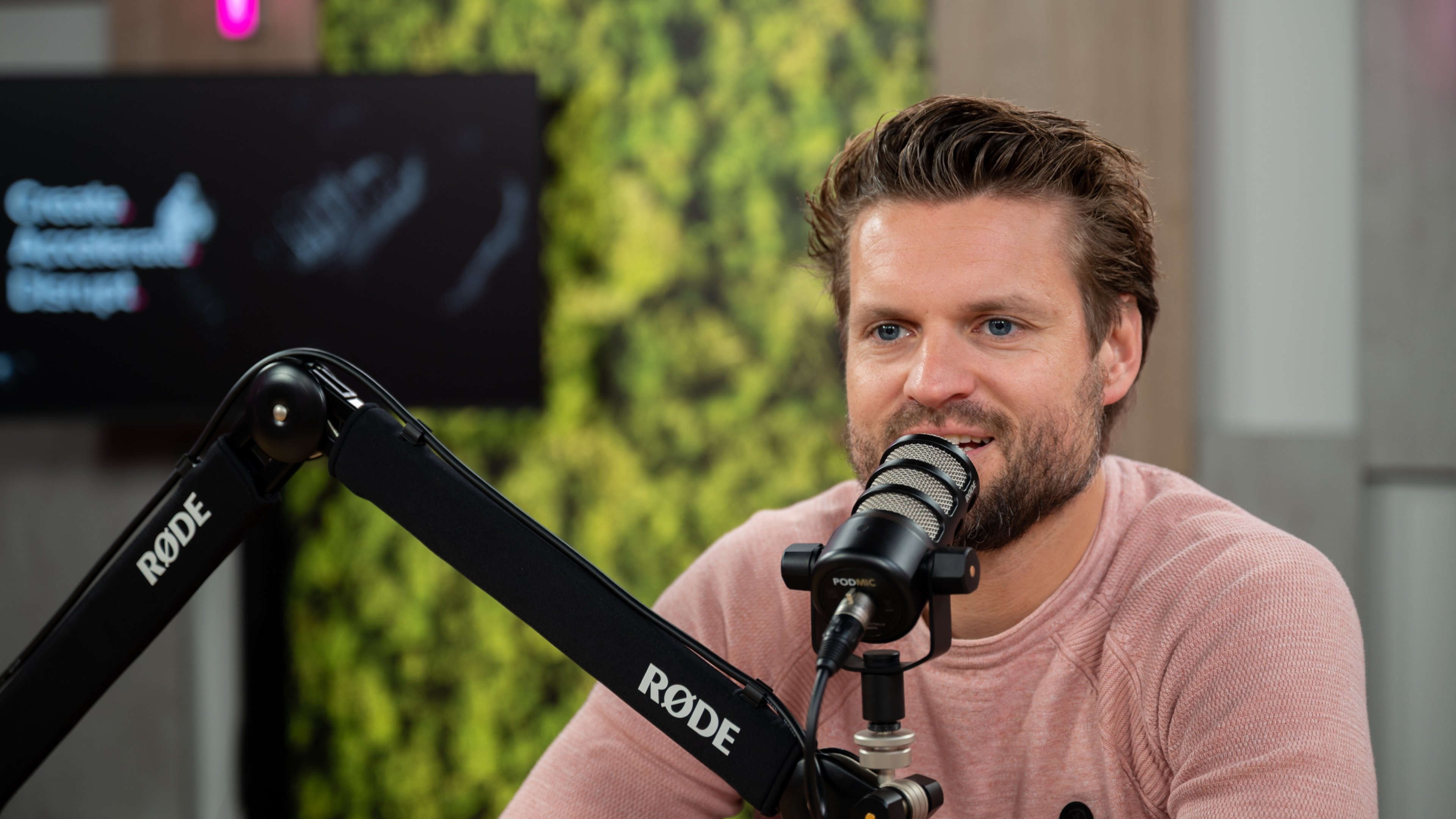 Pulse #124: Google AI search in NL, ChatGPT instant checkout en realistische videocontent met Sora2