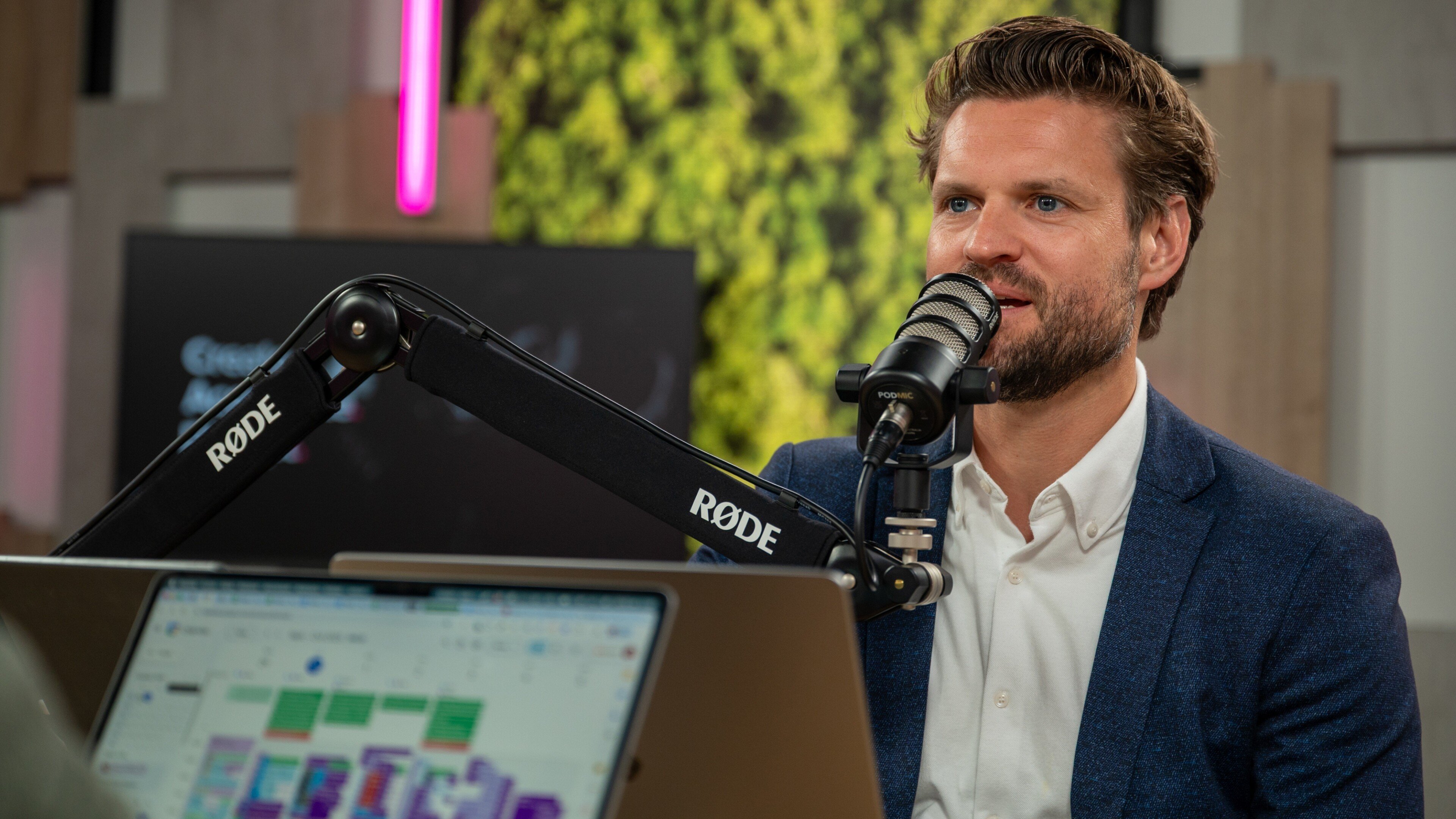 Pulse #123: AI agents betalen zelf, ACM strenger op ‘sjoemelkortingen’, hoge conversies door TikTok Shops